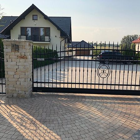 Zajazd Gosciniec Nowosiolki-Kolonia Exteriér fotografie