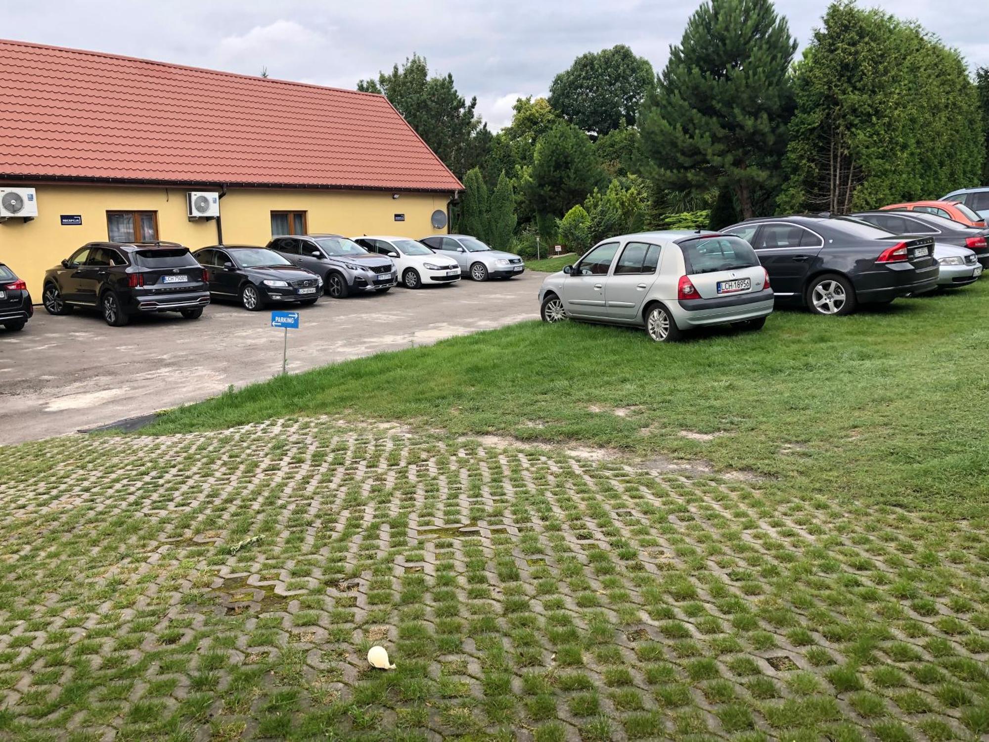 Zajazd Gosciniec Nowosiolki-Kolonia Exteriér fotografie